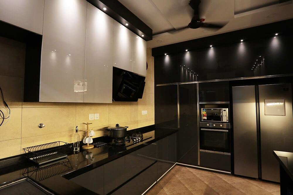 luxury-black-glossy-kitchen-design-parkland-thrissur-kerala