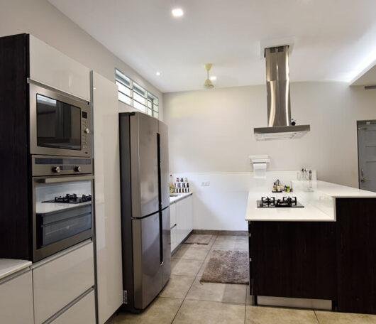 luxury-island-kitchen-design-parkland-thrissur-kerala