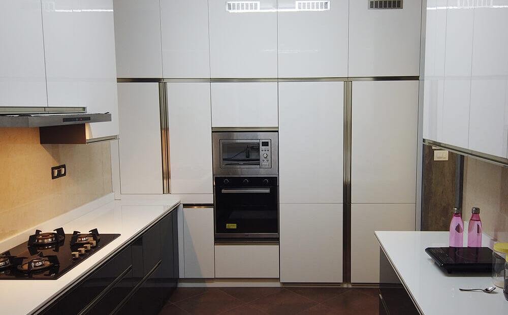 white-high-gloss-minimalist-kitchen-parkland-thrissur-kerala